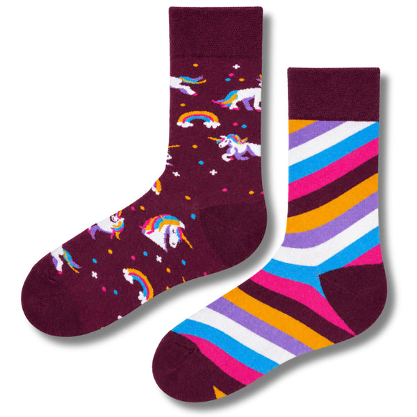 جوارب Unicorn Rainbow غير المتطابقة