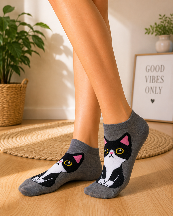 Black & White Cat Ankle Socks